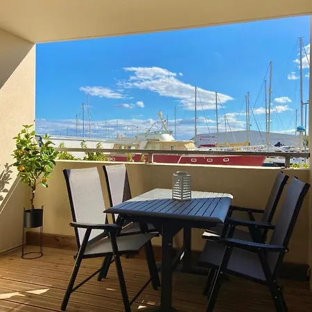 Apartment T3 De Charme Climatise - Piscine - A 5 Min *